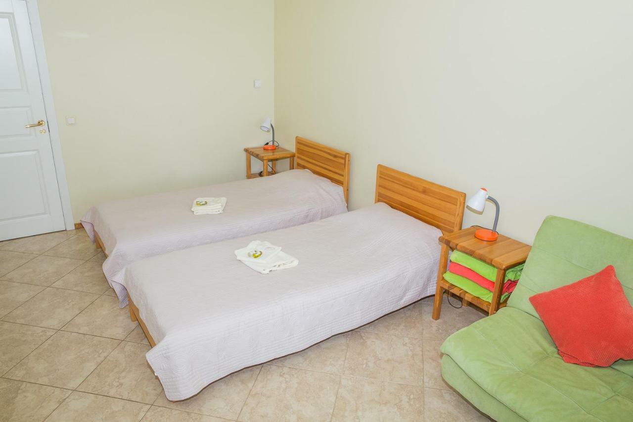 Dzeni Guest House Amatciems Ngoại thất bức ảnh